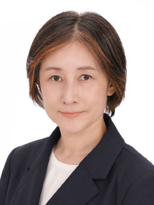 山下 法子 氏